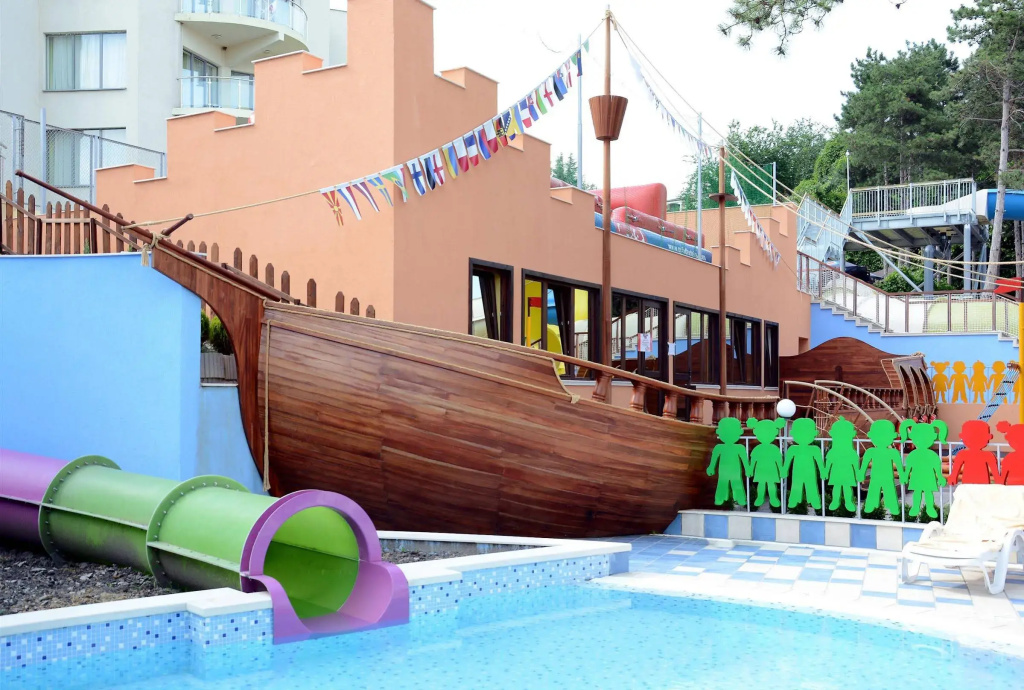 Grifid Aqua Club Bolero