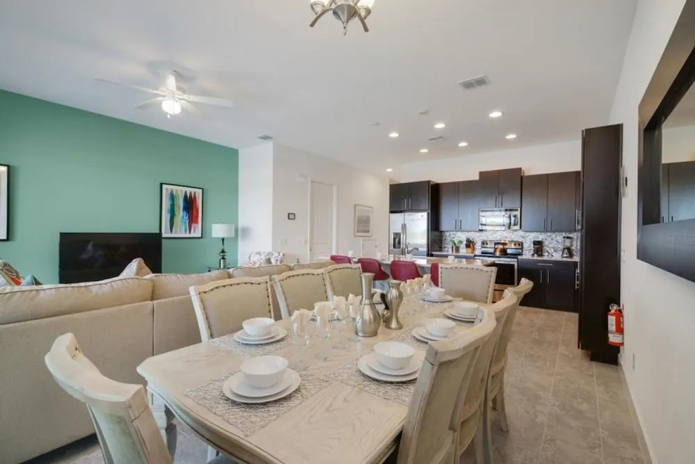 Festival Resort 349