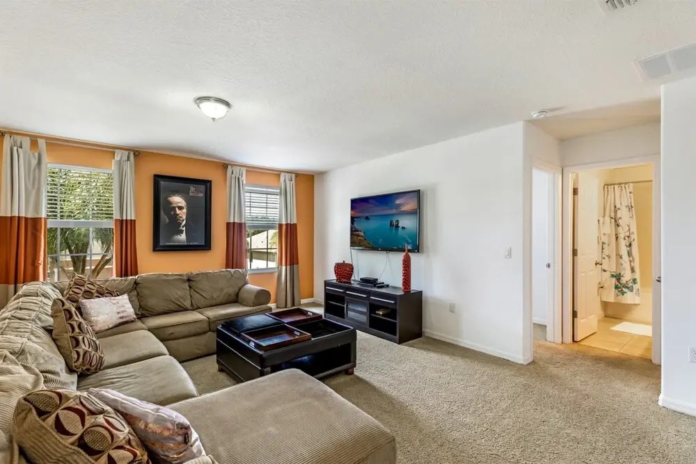 Fabulous Large 6 bed Home With Extended Deck, Private Pool and spa and Conservation View - 469