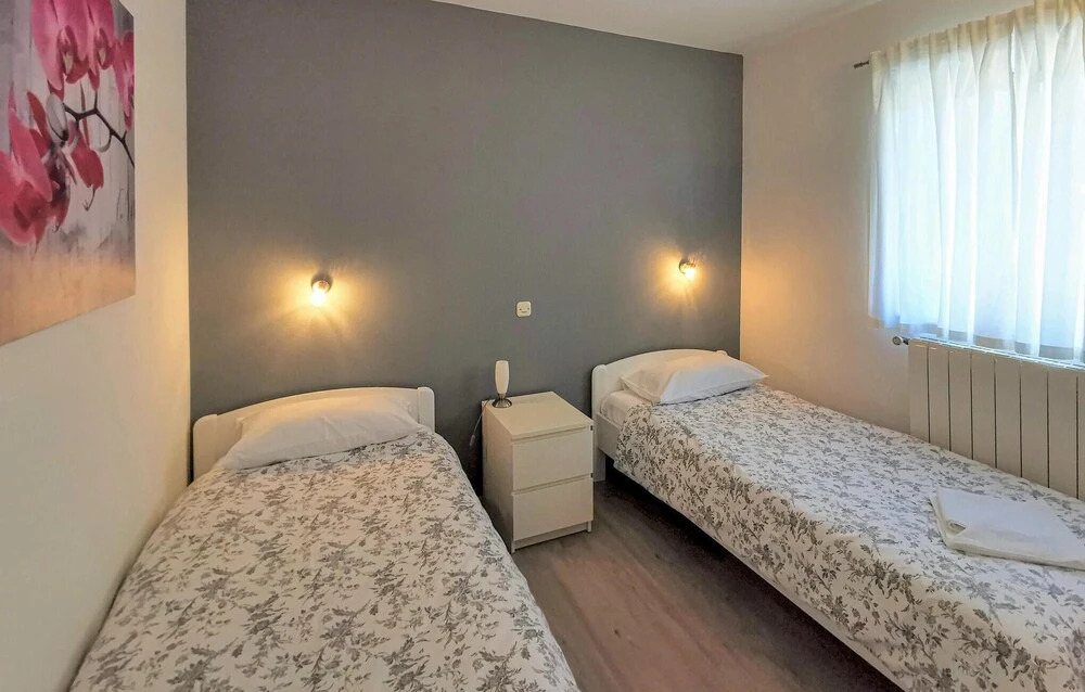 Beautiful Apartment in Matulji With 2 Bedrooms, Wifi and Outdoor Swimming Pool
