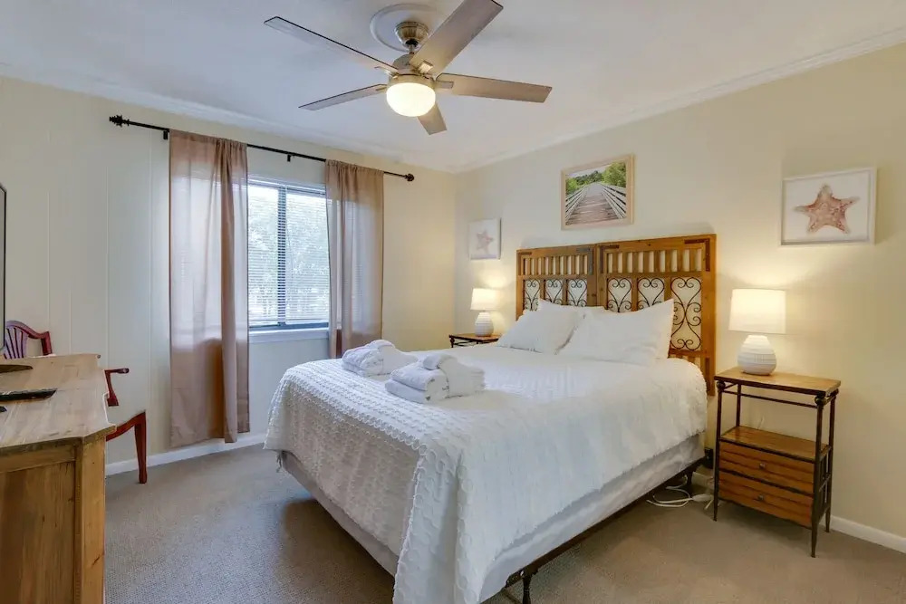 Walk to Pool & Beach: Hilton Head Island Condo!