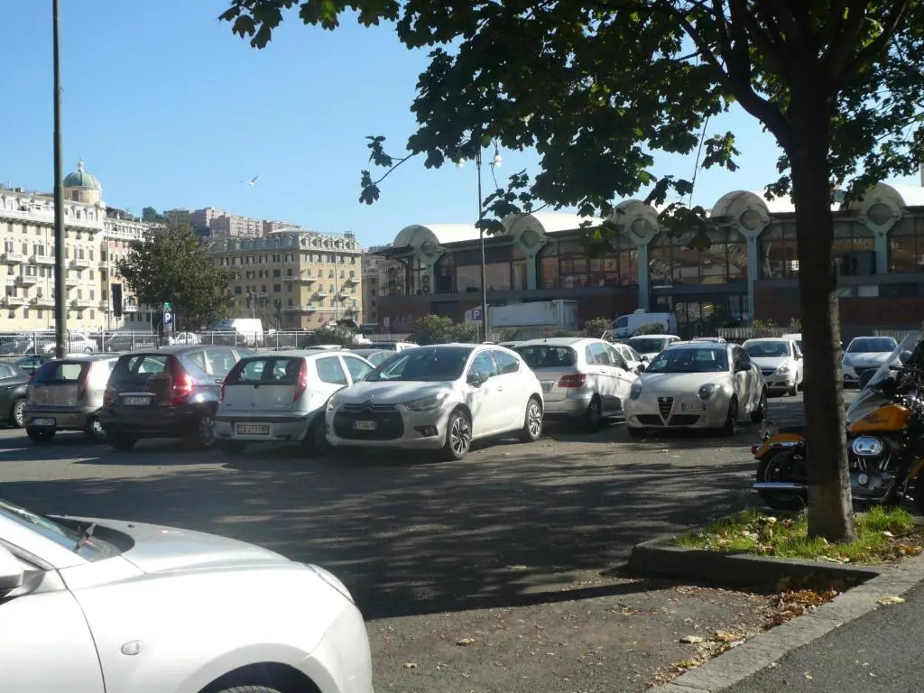 Centrale & Parking