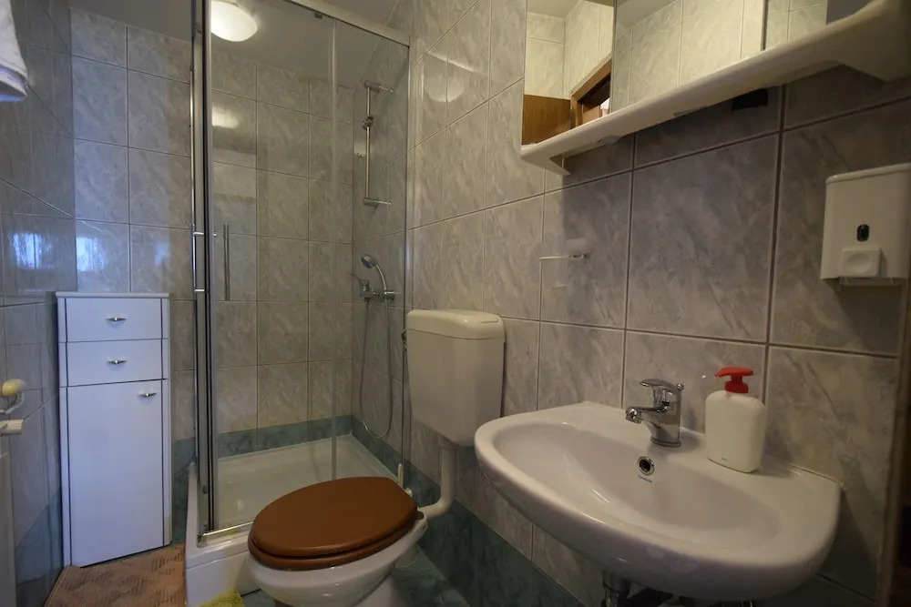 Apartments Petrica