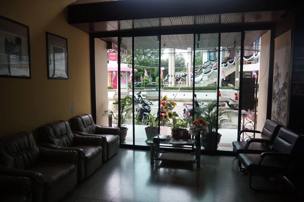Supak Hotel