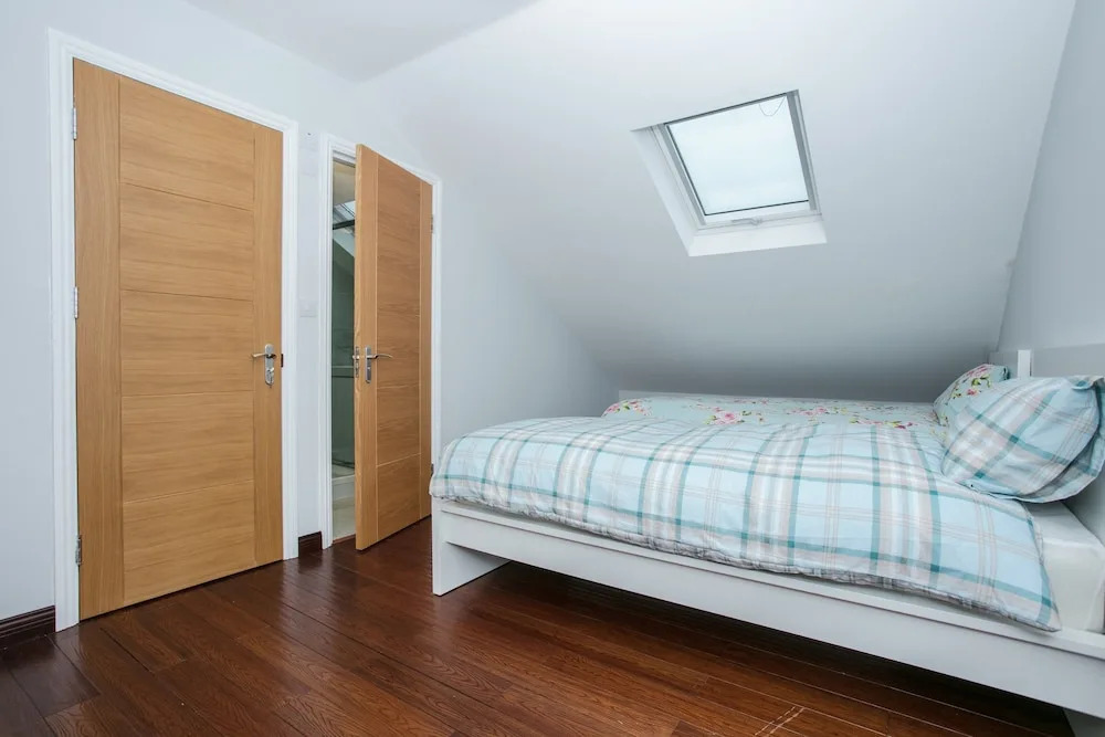 Modern 5 Bedroom House In Battersea