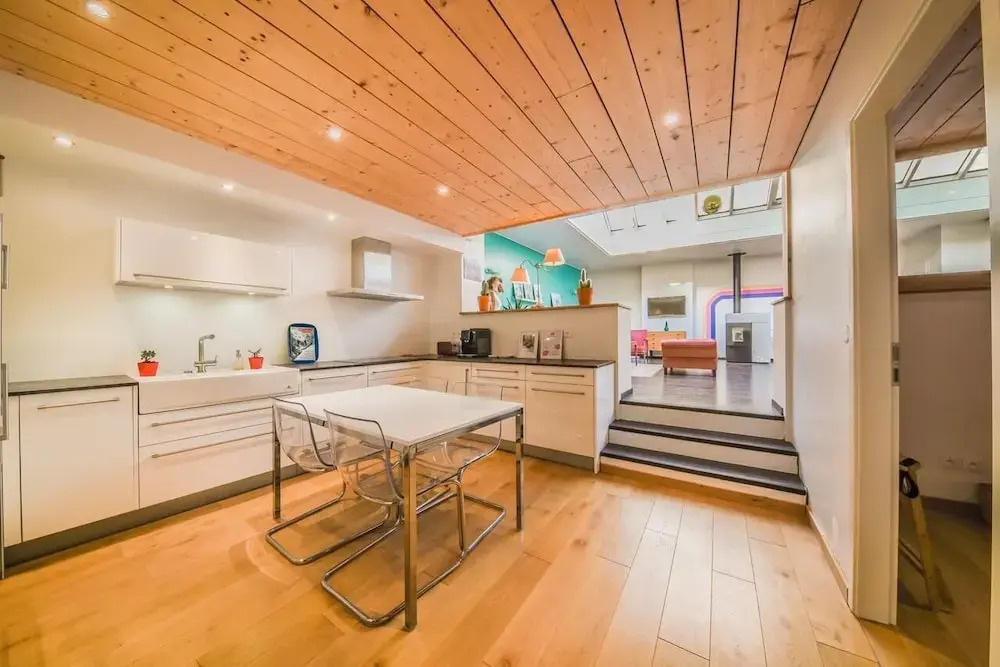 Flow Hostel