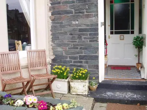 Lakemere Guest House