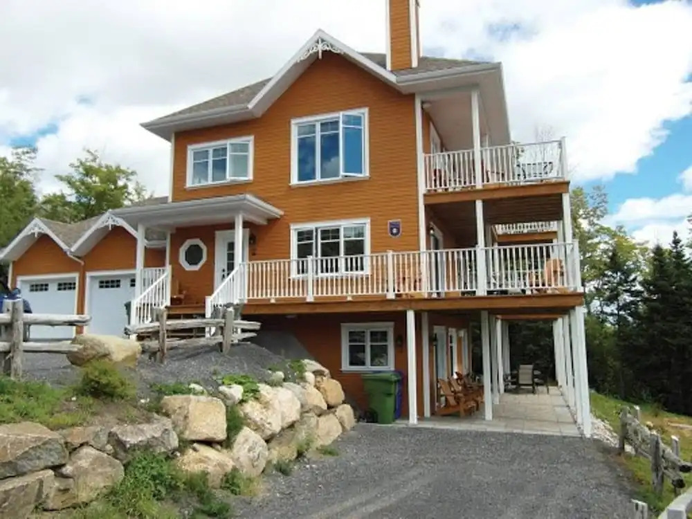 Chalet L'officier-1, spa et vue sur le Fleuve