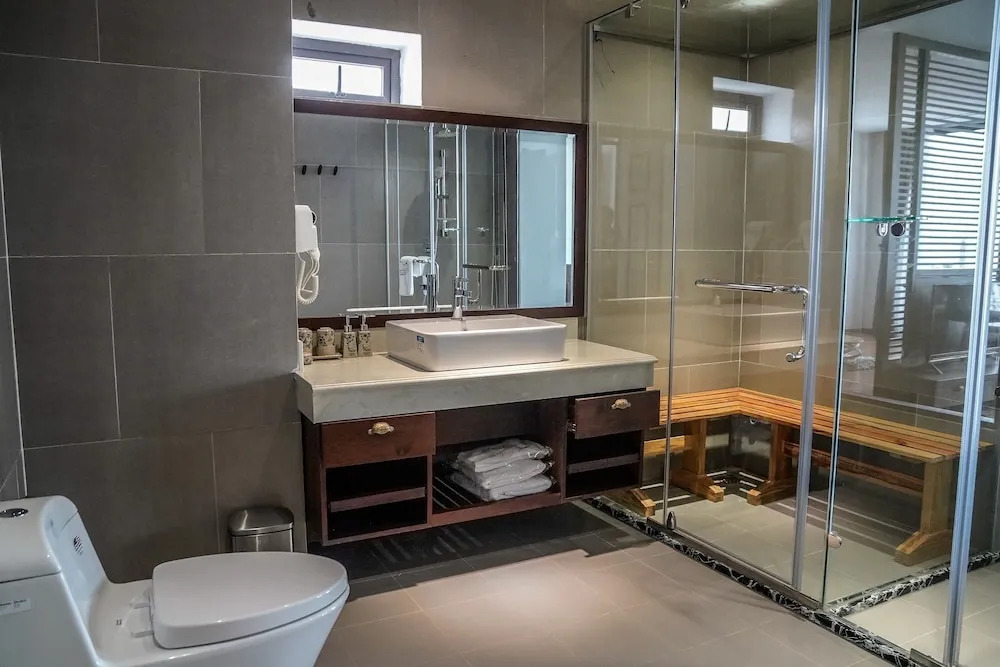 Dong Duong Hotel & Suites - City Central - Afternoon Tea Inclusive