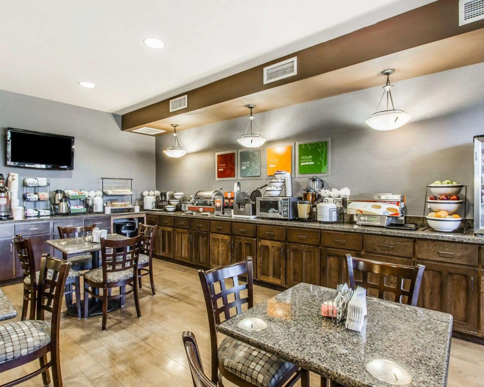 Comfort Inn & Suites Near Lake Guntersville