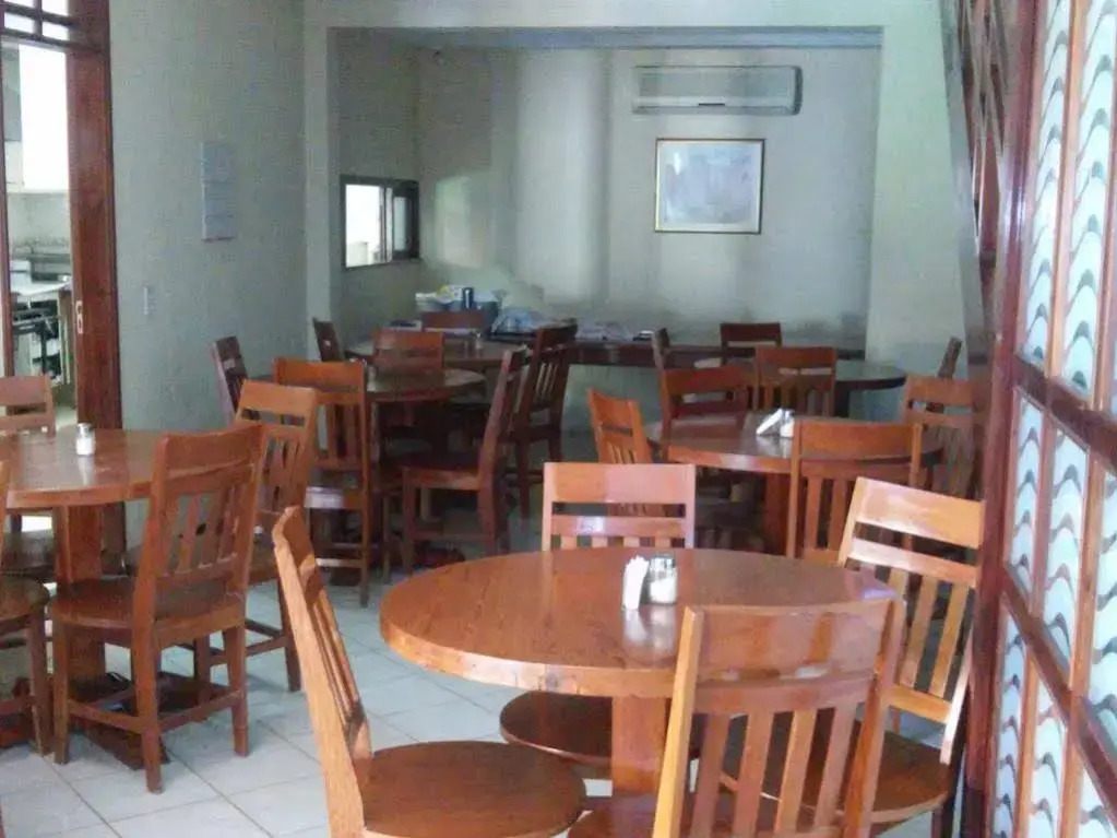 Hotel & Pousada Italia Beach - Porto Das Dunas