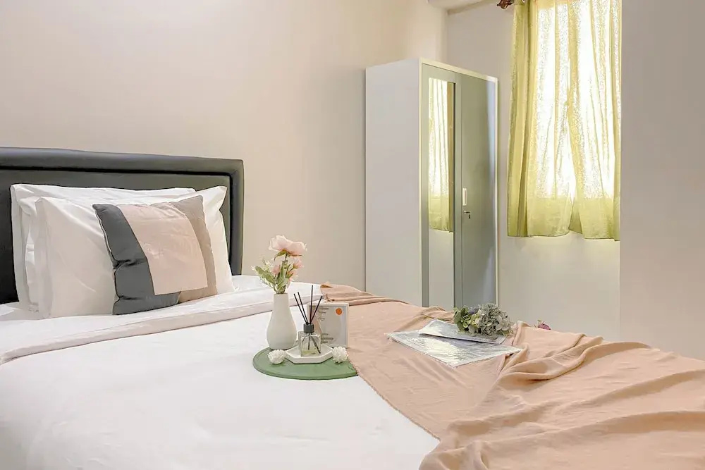 Cozy and Well Furnished Studio Grand Kamala Lagoon Apartment