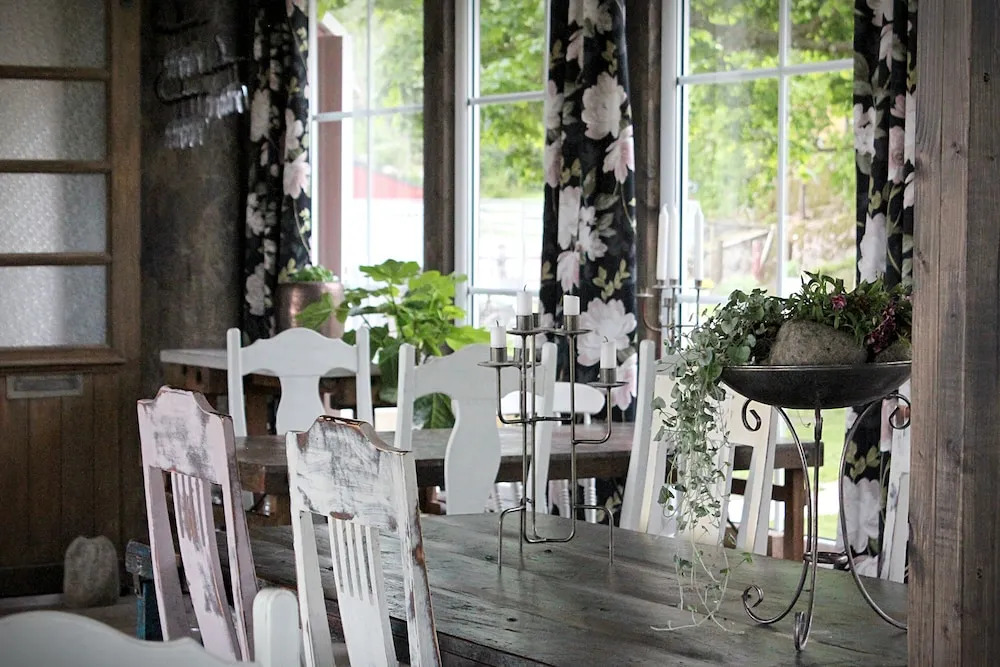 Toric Farmlodge