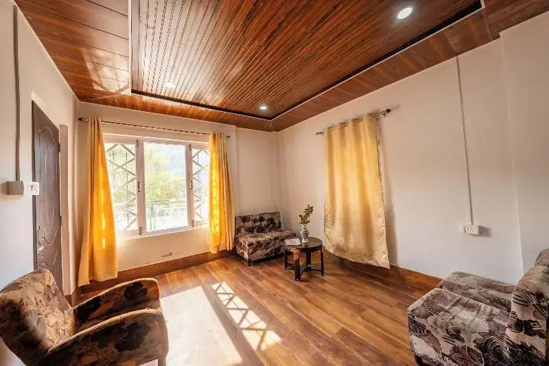 India Hotel - Hotel on Mall Road Nainital