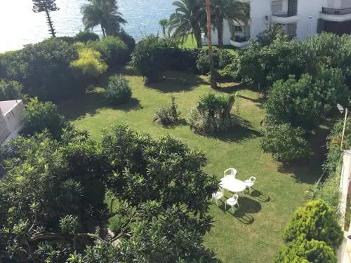 Hostal Residencia Mena
