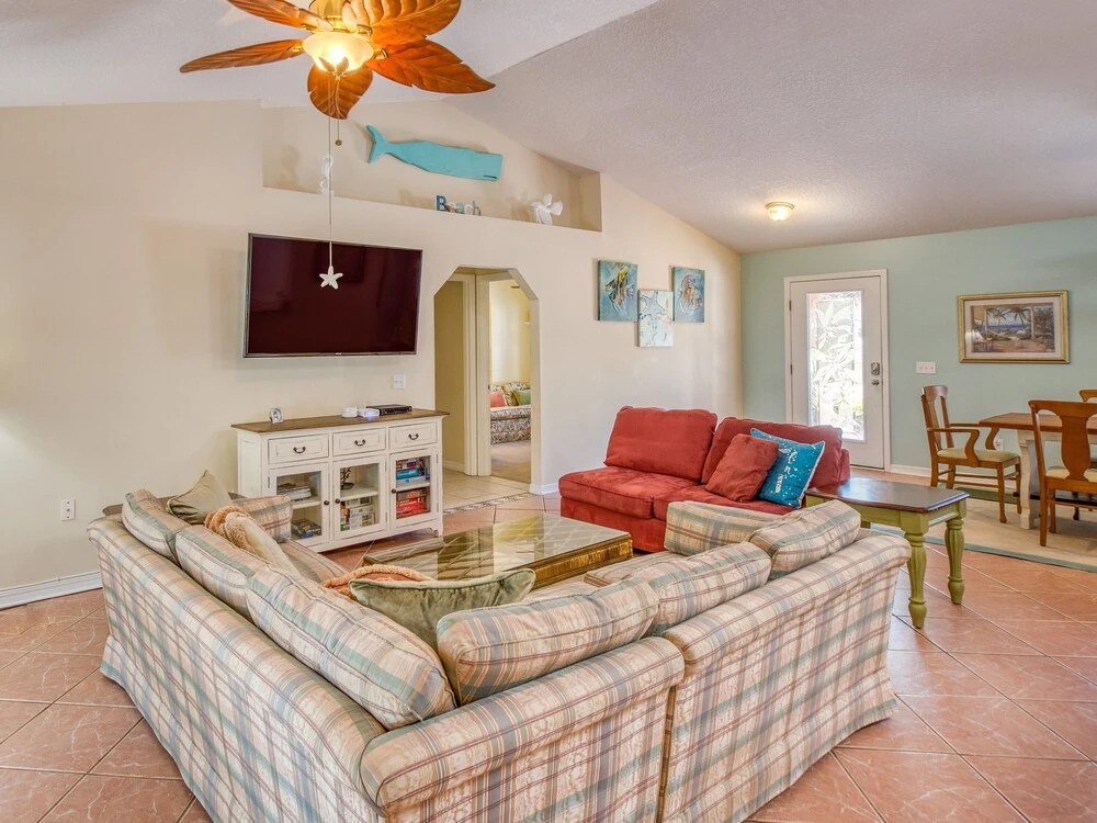 Lovely Vilano Beach W/ Pool, Boat Parking 4 Bedroom Home