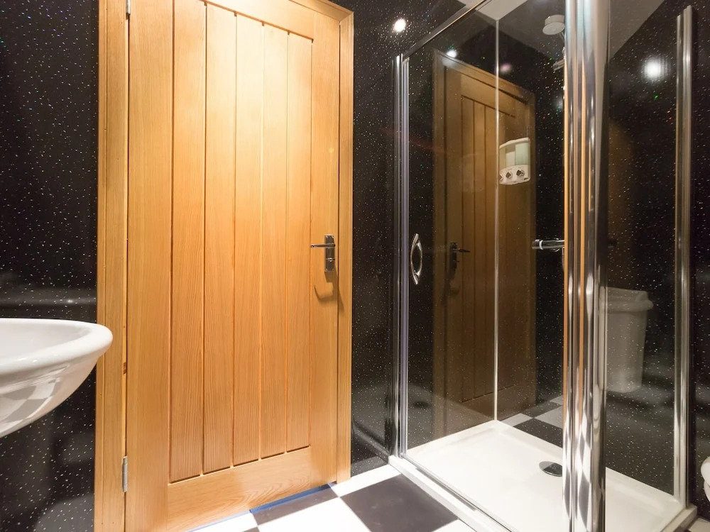 Bamse Self-Catering Ensuite Rooms with Shared Kitchen