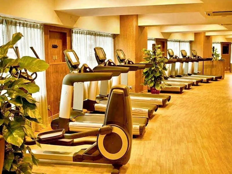 Aile Crown Holiday Hotel