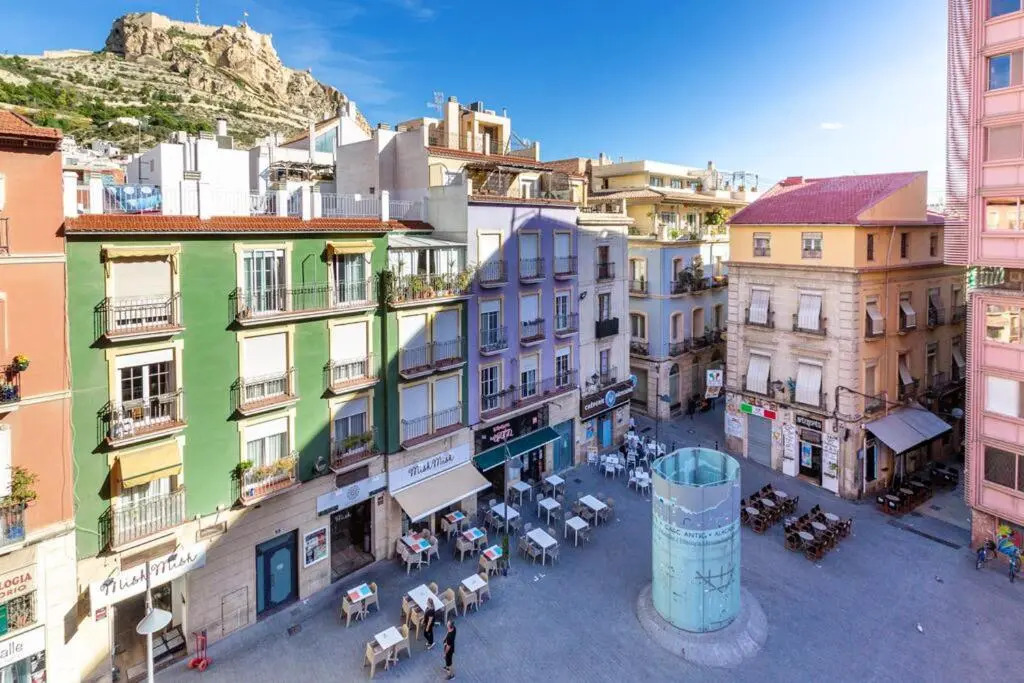Apartment with 2 bedrooms in Alicante Alacant with wonderful city view and WiFi 5 km from the beach