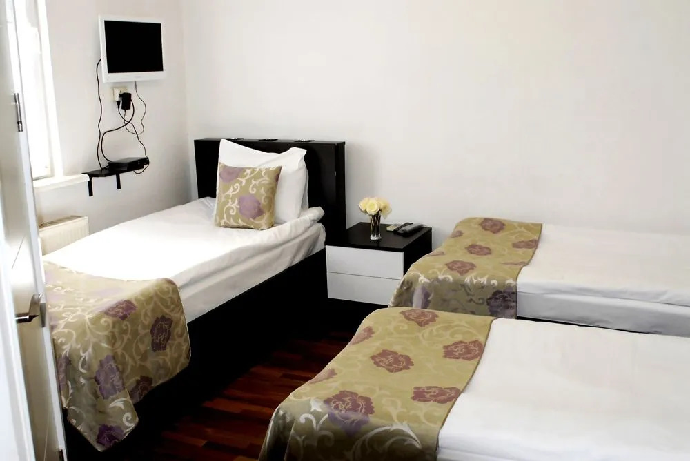 Ava Hotel