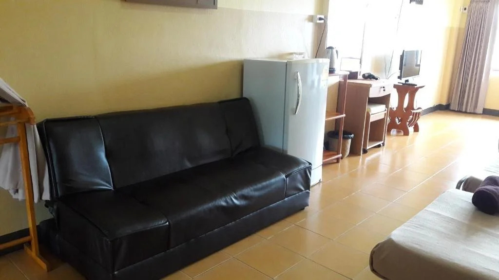 Funky Monkey Guesthouse & Tours