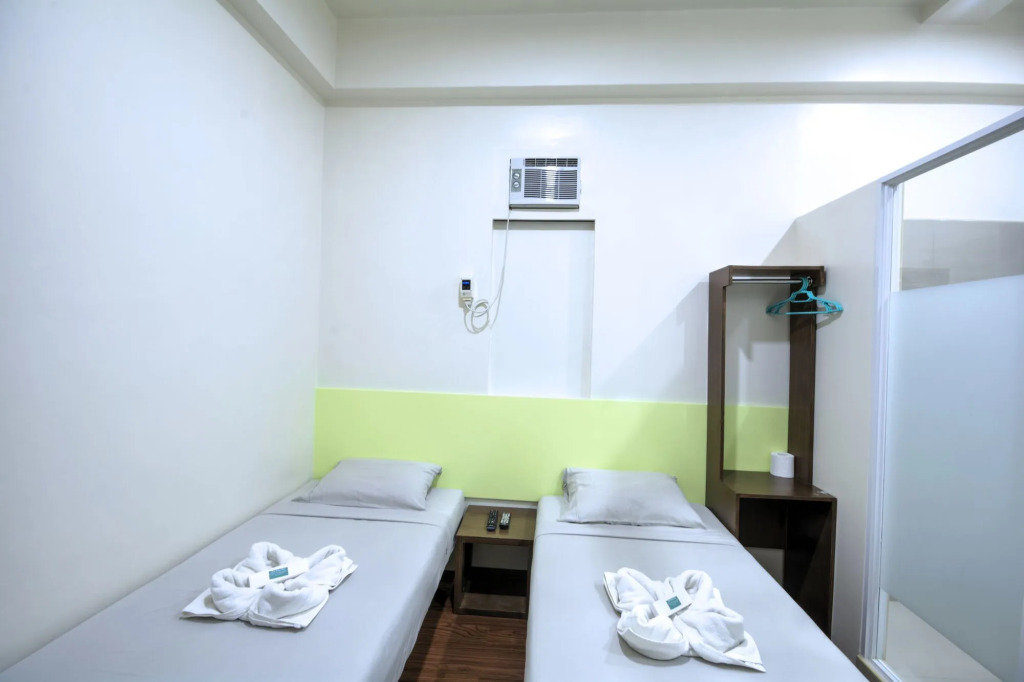 Sulit Budget Hotel near Dgte Airport Citimall