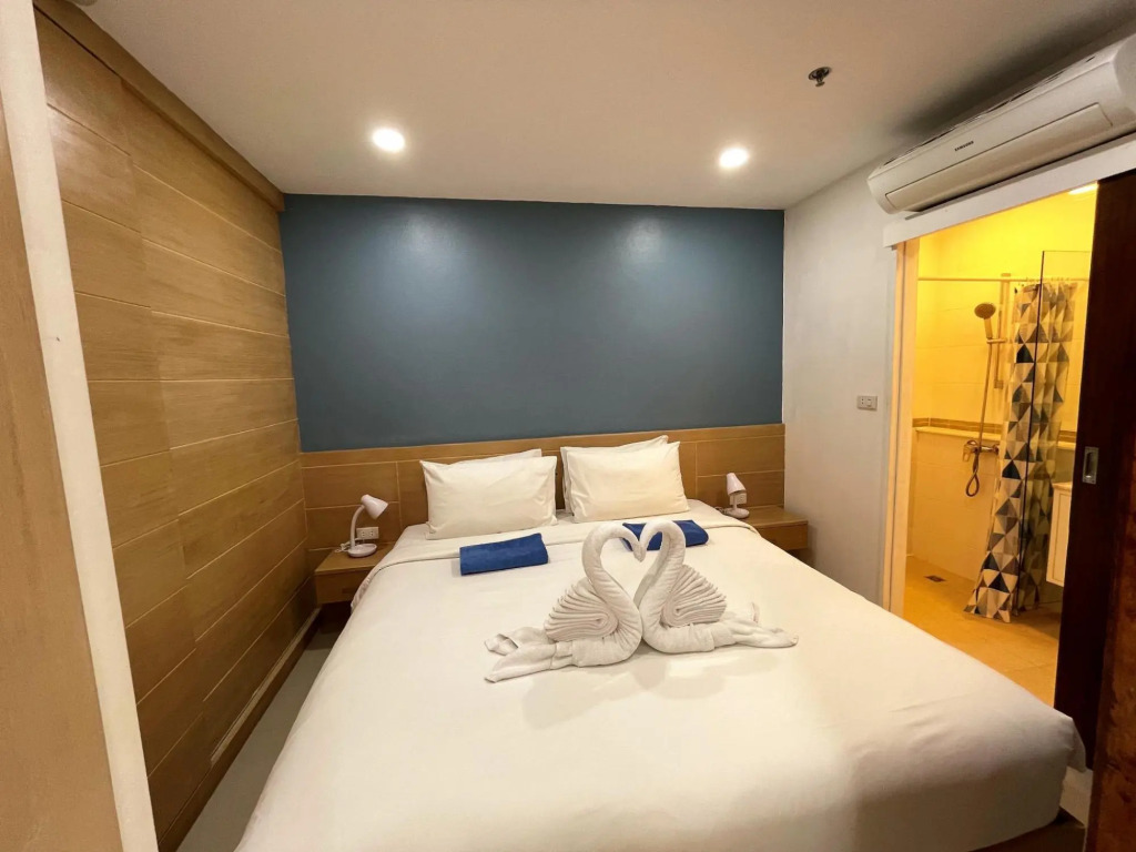 Patong Tower Condo- best location, 150m to the beach, shops, bars