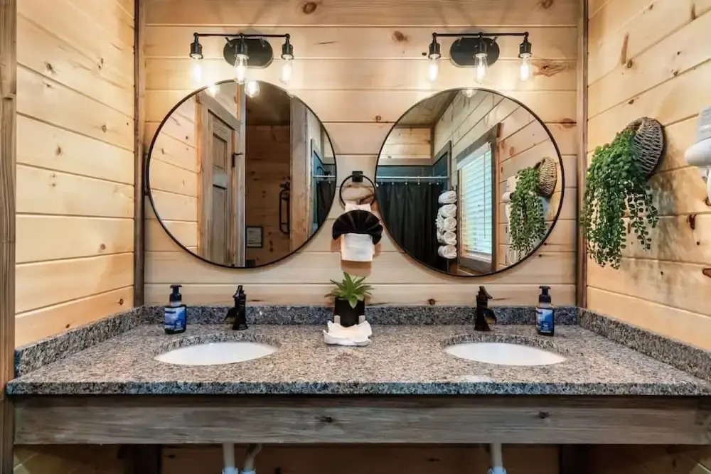 Tranquil Mountain Getaway By Ghosal Luxury Lodging
