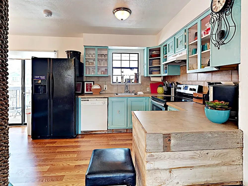Hola Beaches - 4 Br Home