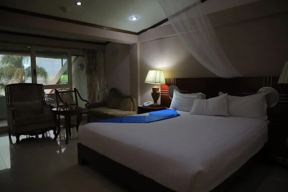 Lewi Resort and Spa