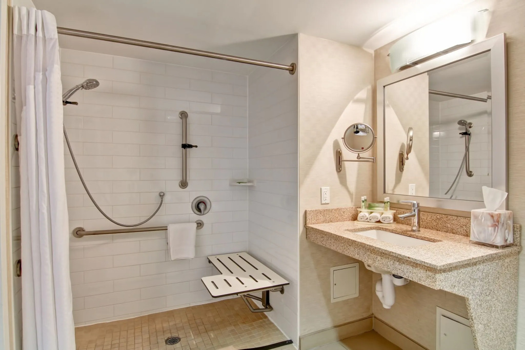 Holiday Inn Express Hotel & Suites Toronto - Markham by IHG