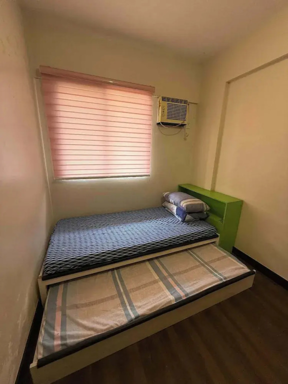 Alabang Condo by Lyre