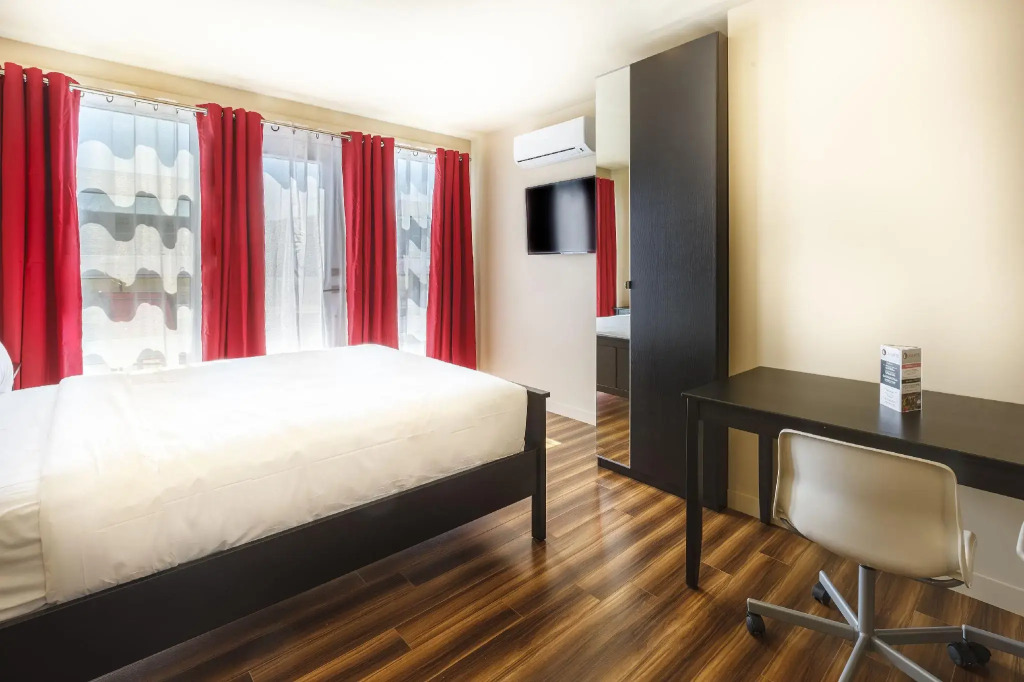 Hotel Universel