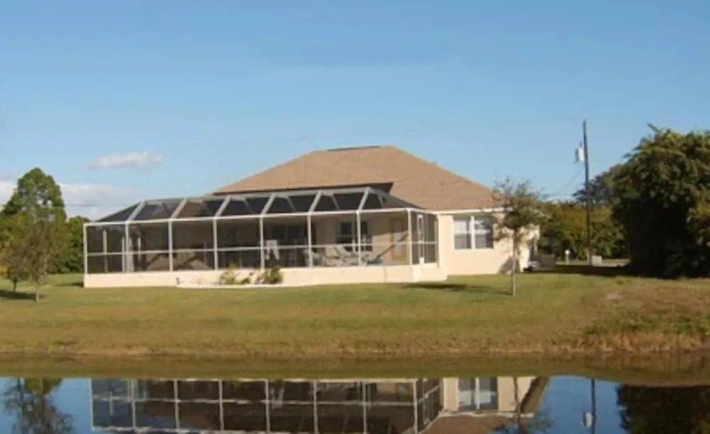 The Bunratty Manor - 3 Br home by RedAwning