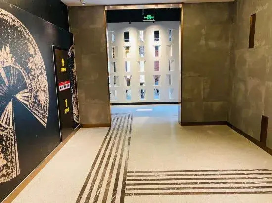 Jinjiang Metropolo (Langshan Scenic Spot hotel of Nantong University)