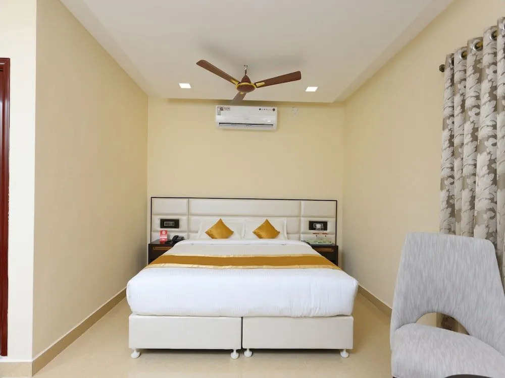 OYO 13820 Coco Retreat Farm