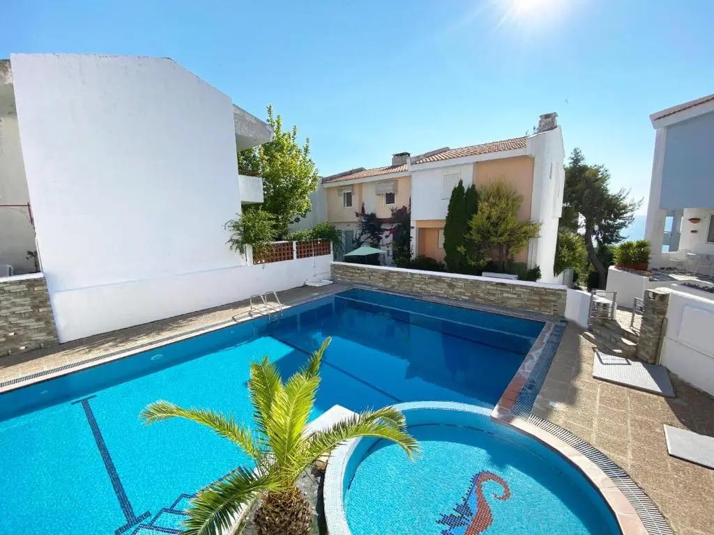 Konstantinos Siviri Nautilos Residence