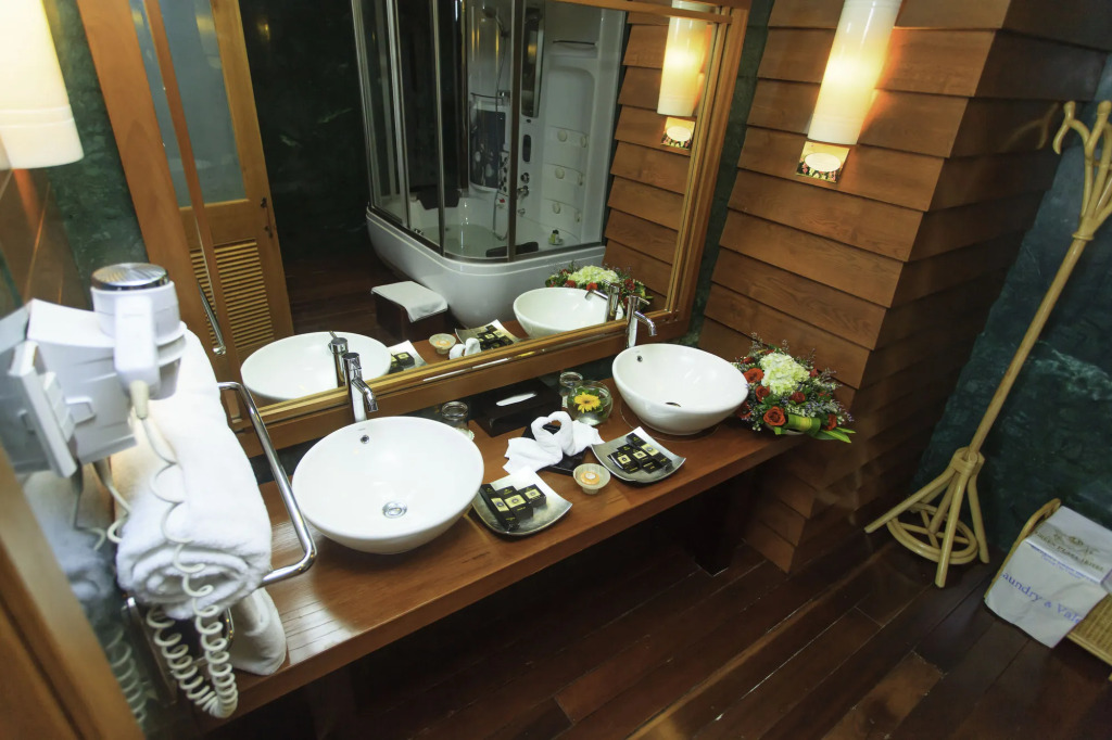 Green Plaza Hotel