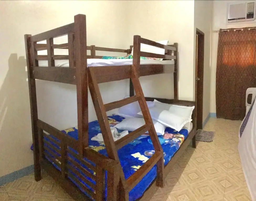 RBR Hotel and Restaurant near Hundred Islands