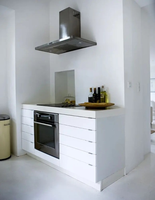 Fashionable House Flat with Garden