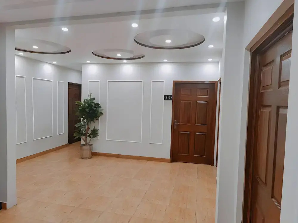 Hotel white season Gulberg