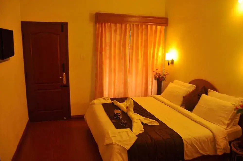OYO 1869 Hotel Aarem Valley Castle