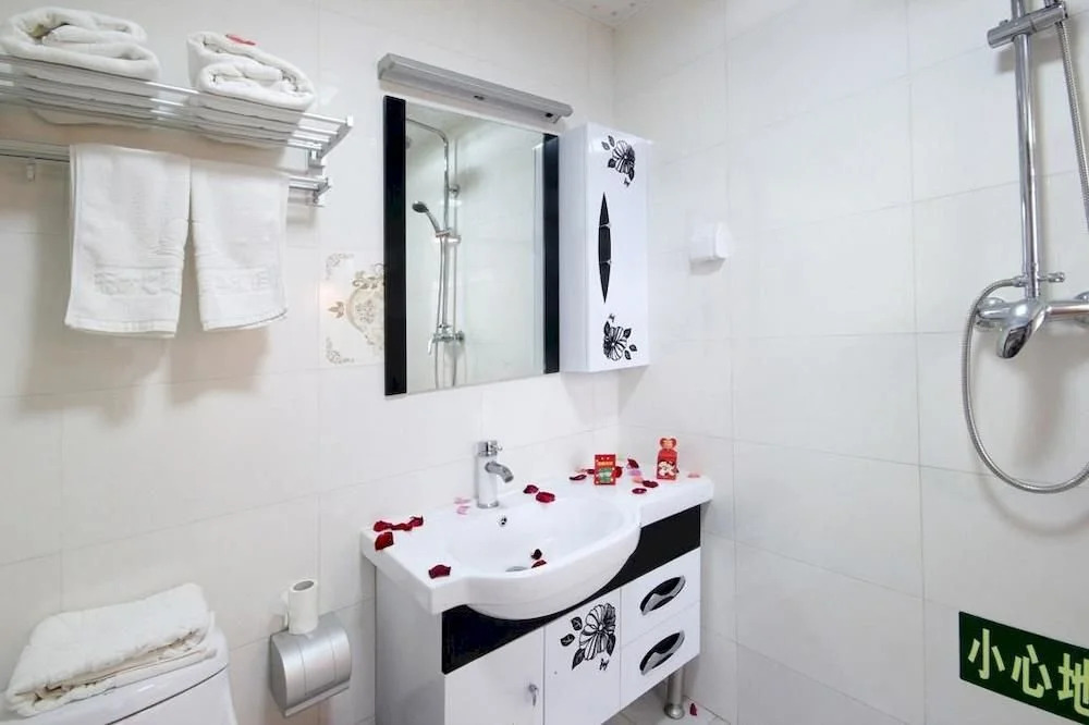Dongfangzhidao Business Hotel