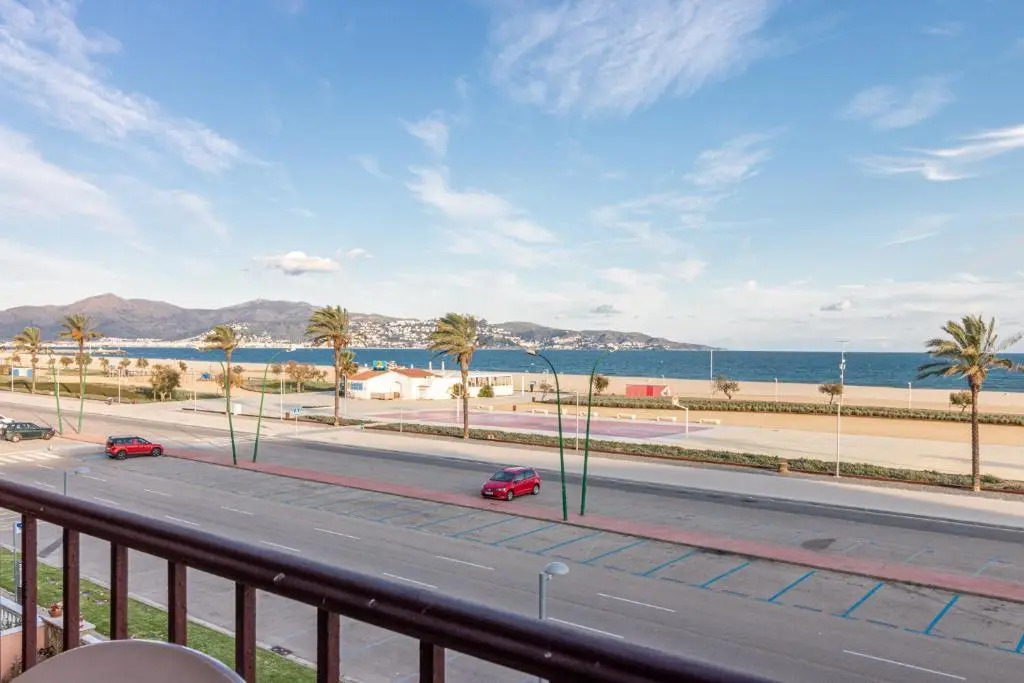Empurialola -Apartamento en primera linea de ma vistas al mar -164