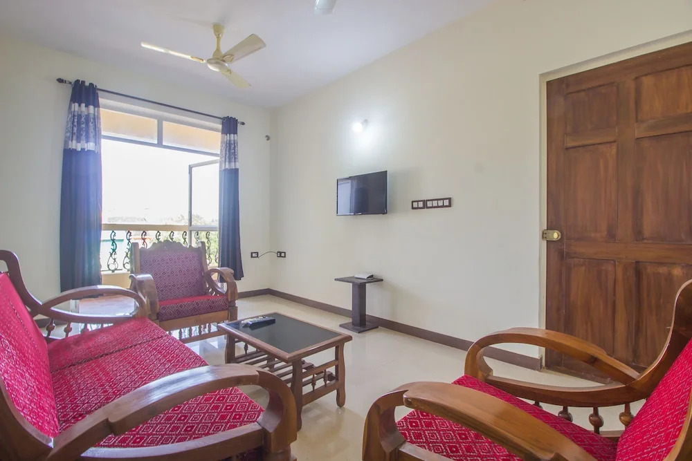 OYO 19954 Home Breezy 2BHK Fatrade