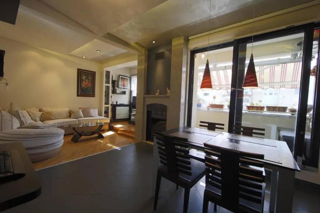 Apartment XO