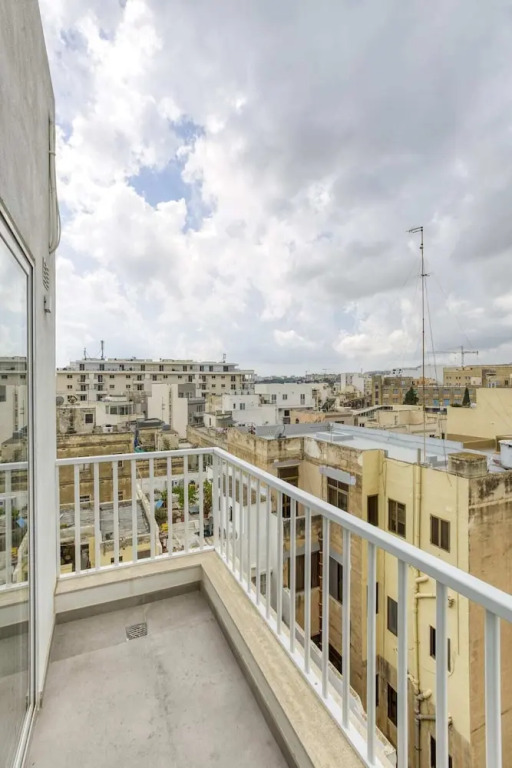 Gzira Suite 14