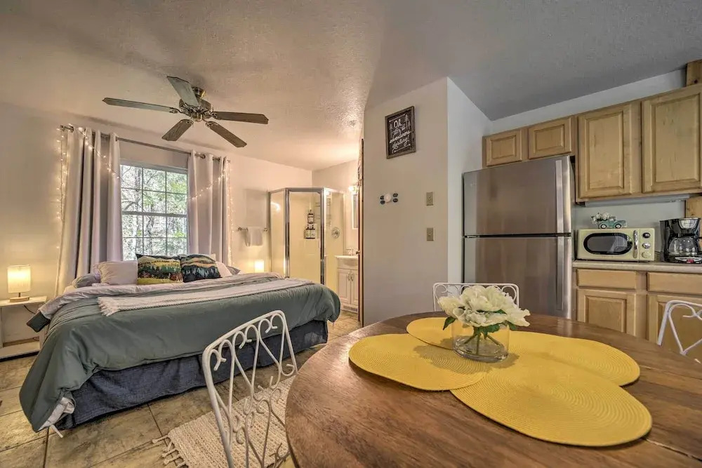 Sky Loft Bryson Studio: 1 Mi From Fontana Lake!