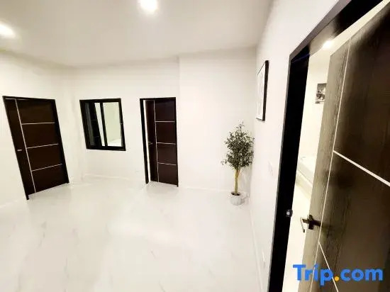 H1-2 Hidden Space Private Pool Villa-บางแสน
