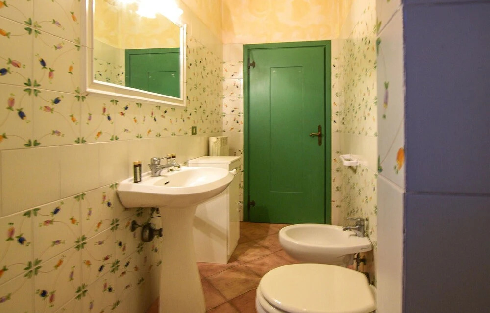 7 Bedroom Amazing Home In Campiglia Marittima